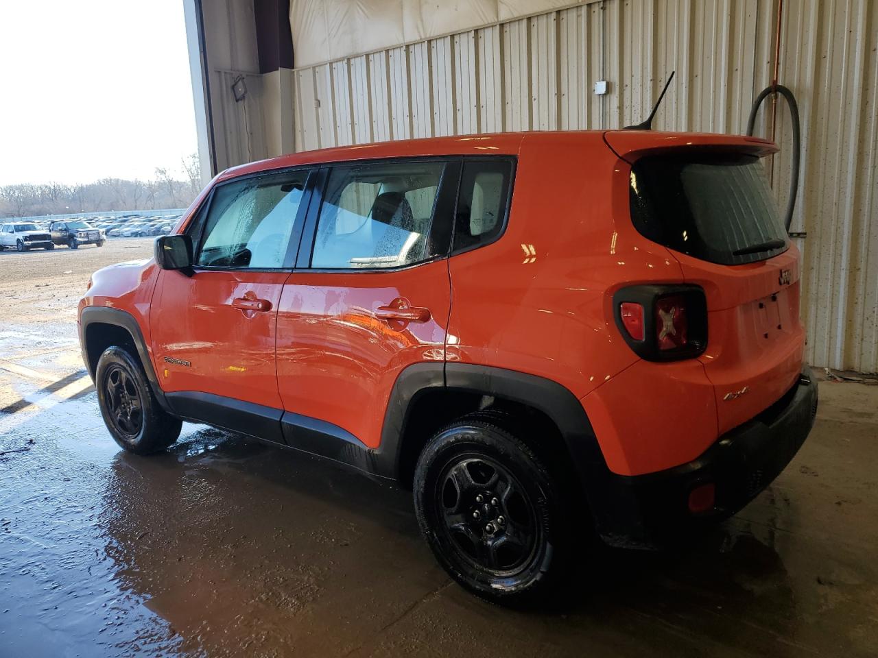 VIN ZACCJBAT5GPC79593 2016 JEEP RENEGADE no.2