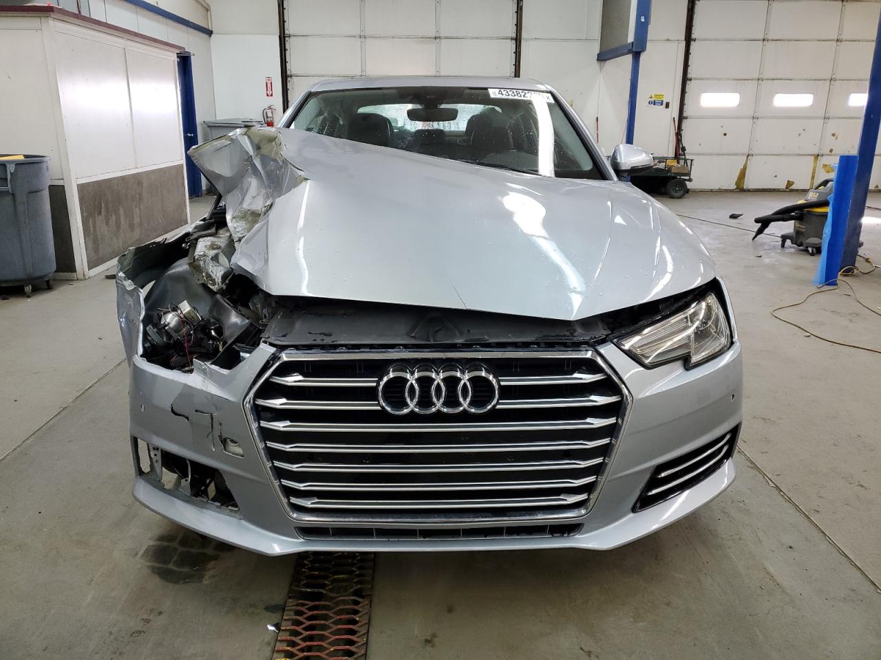 2017 Audi A4 - Image 5