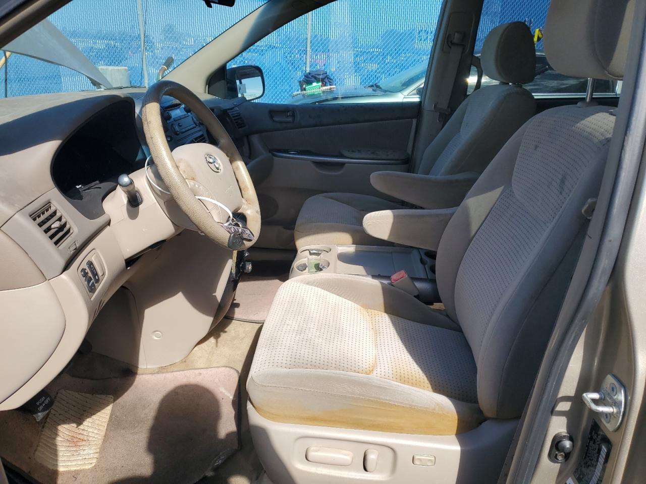 2006 Toyota Sienna - Image 7