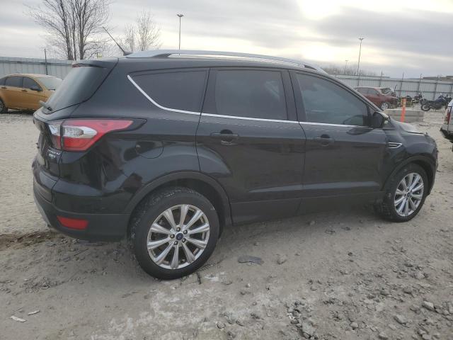  FORD ESCAPE 2017 Czarny