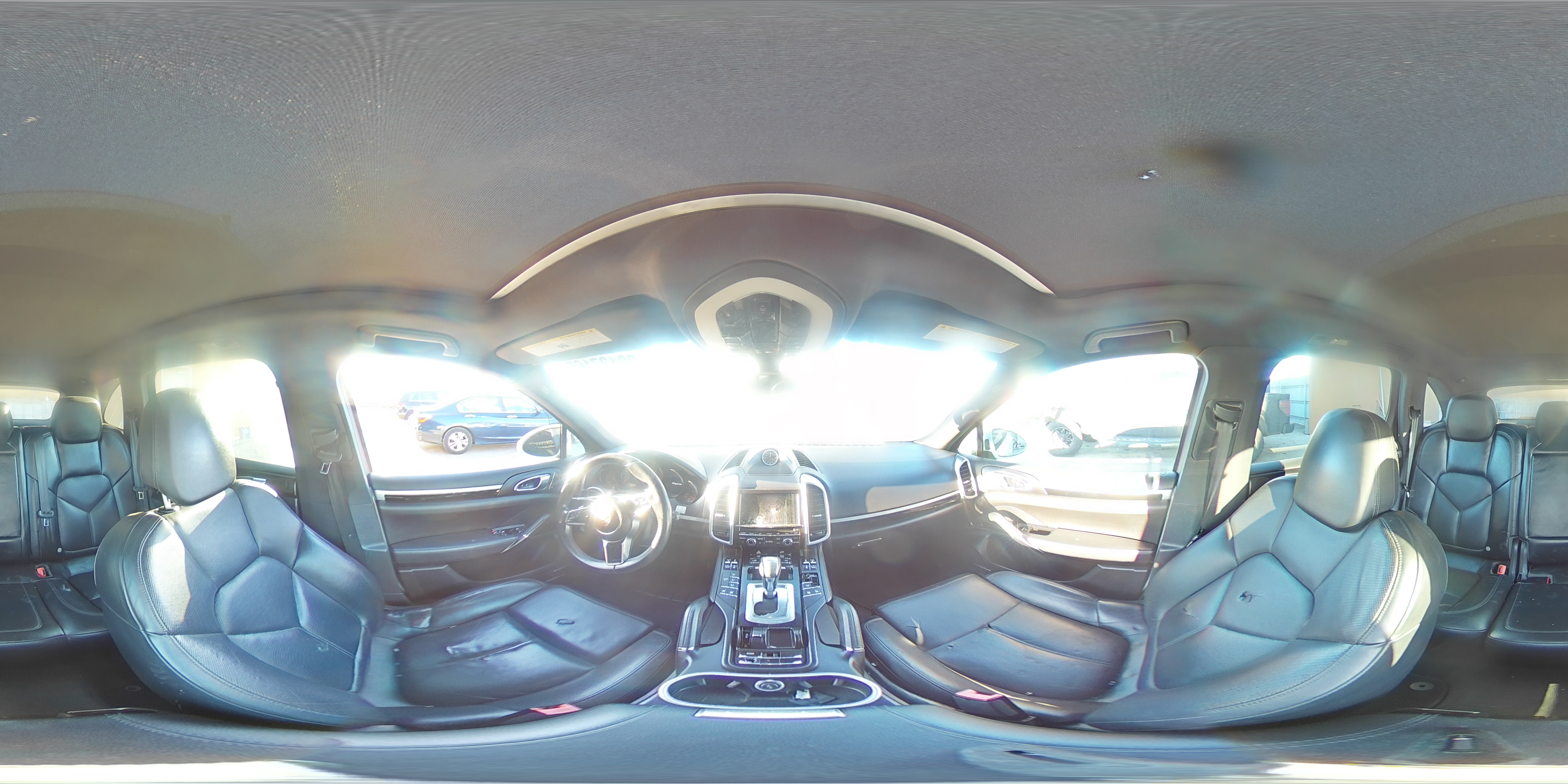 2015 Porsche Cayenne - Image 13