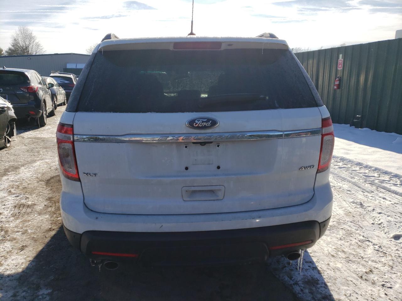 2015 Ford Explorer - Image 6