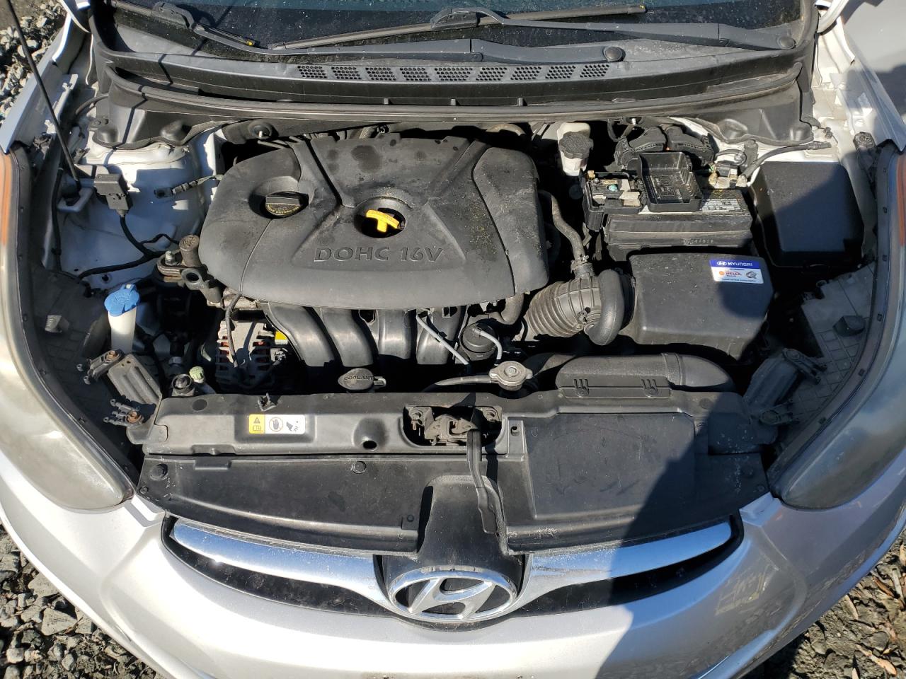 2013 Hyundai Elantra - Image 11