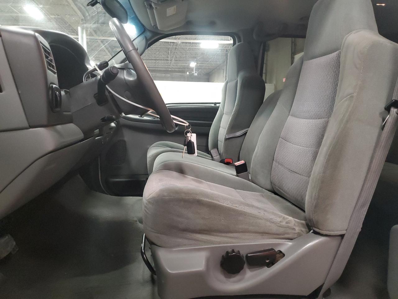 2003 Ford Excursion - Image 7