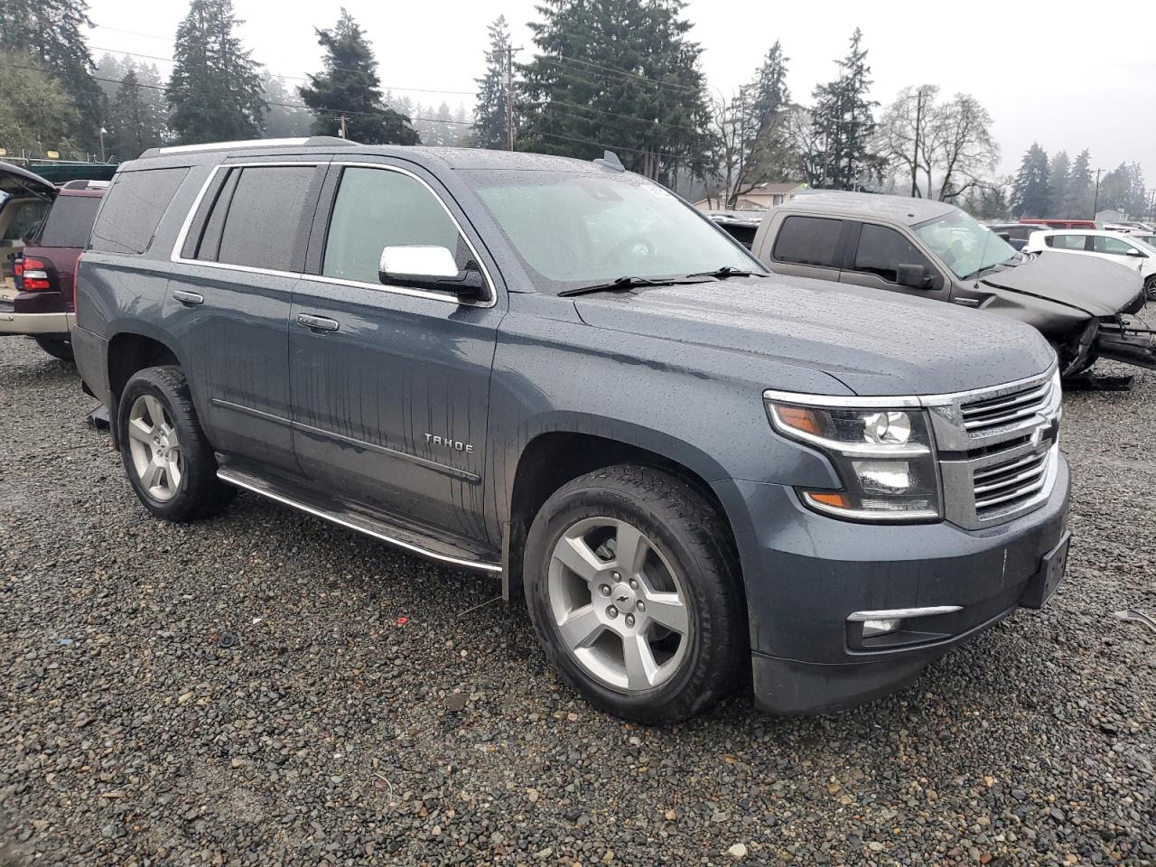 VIN 1GNSKCKC2KR235758 2019 CHEVROLET TAHOE no.4