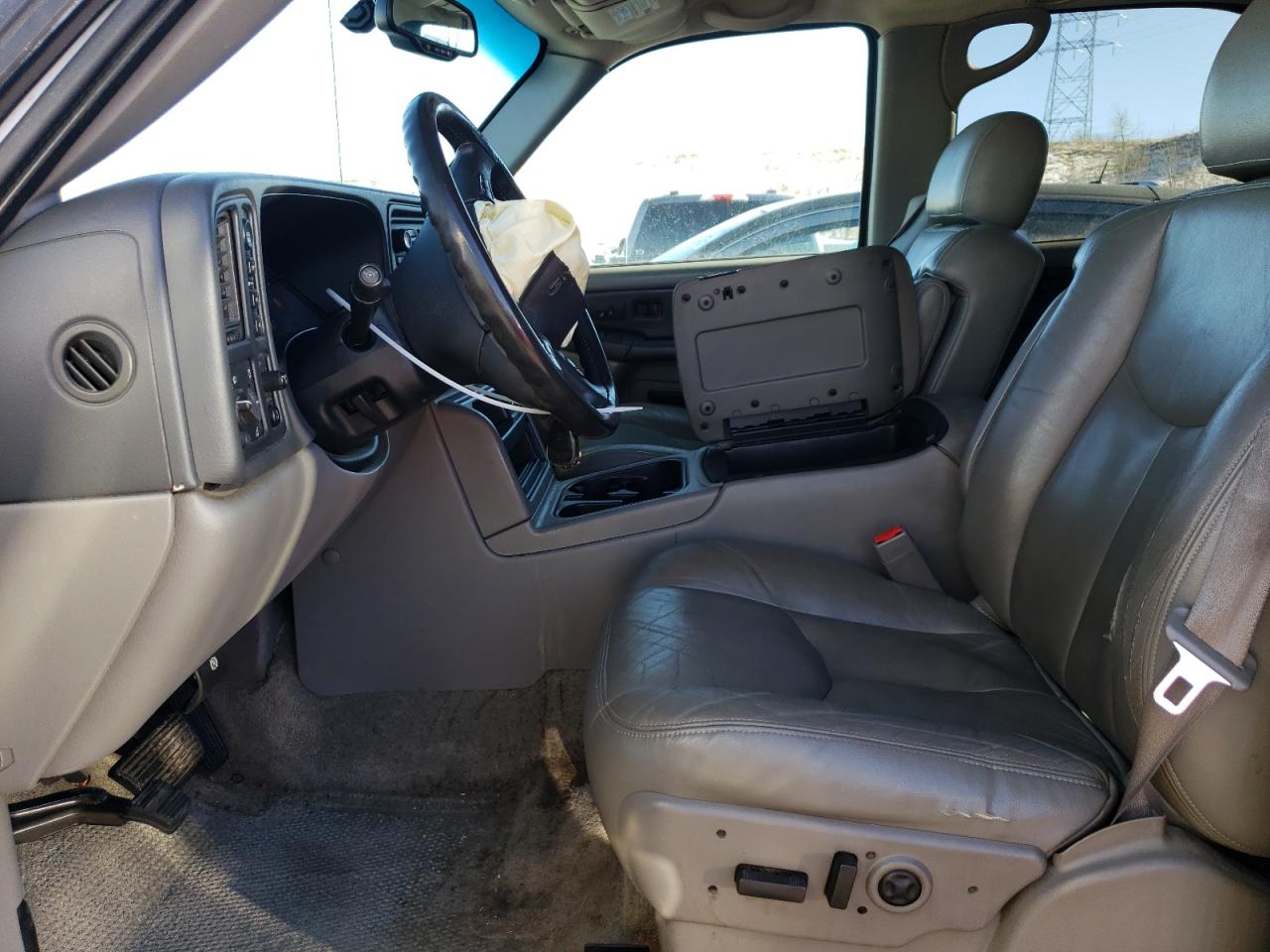 2003 GMC Yukon - Image 7