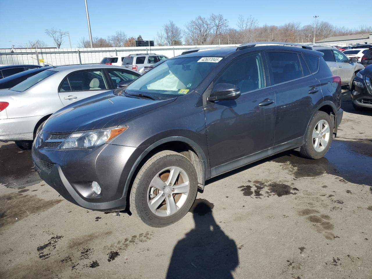 2014 Toyota RAV 4 - Image 1