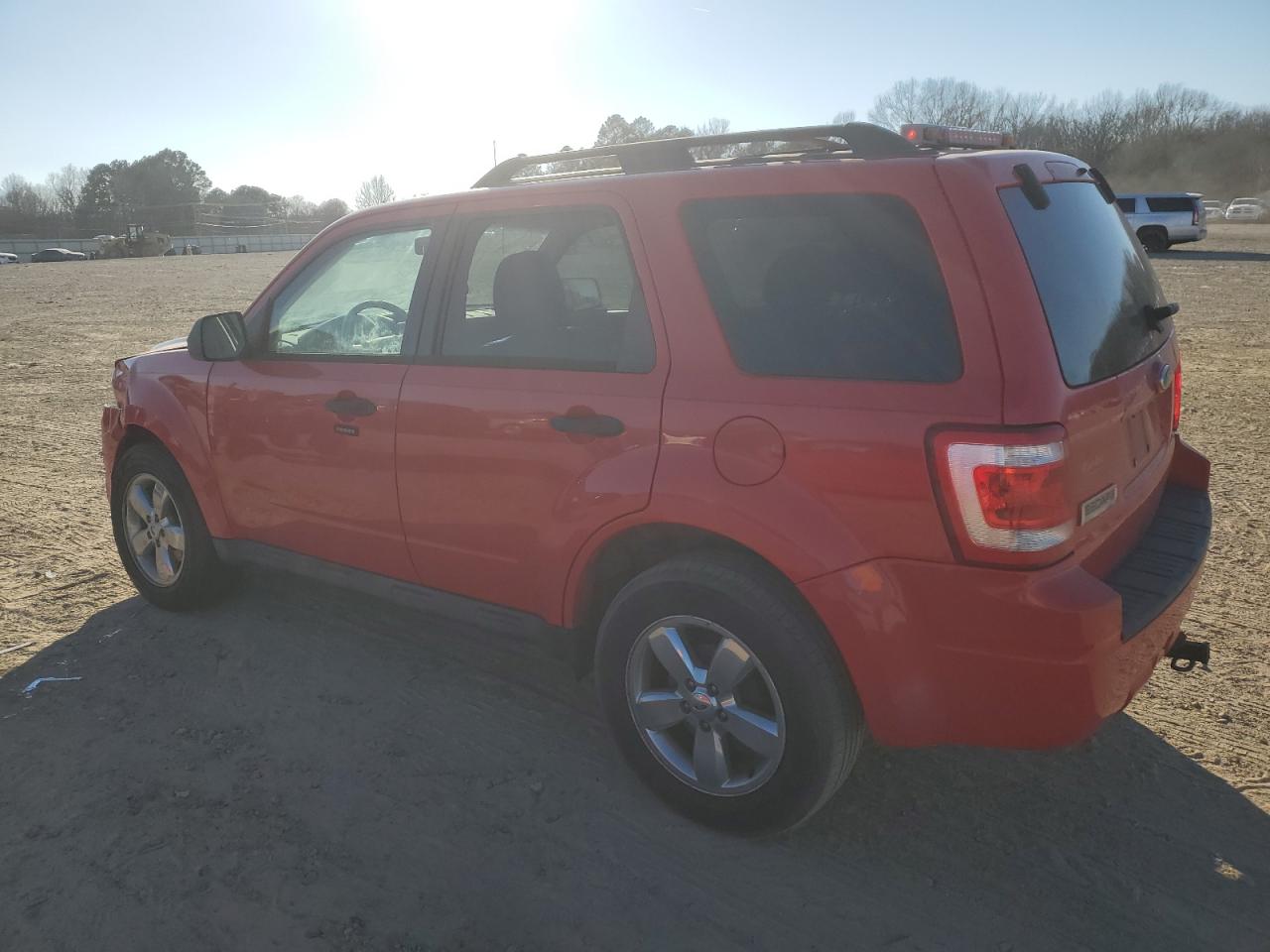 2009 Ford Escape - Image 2