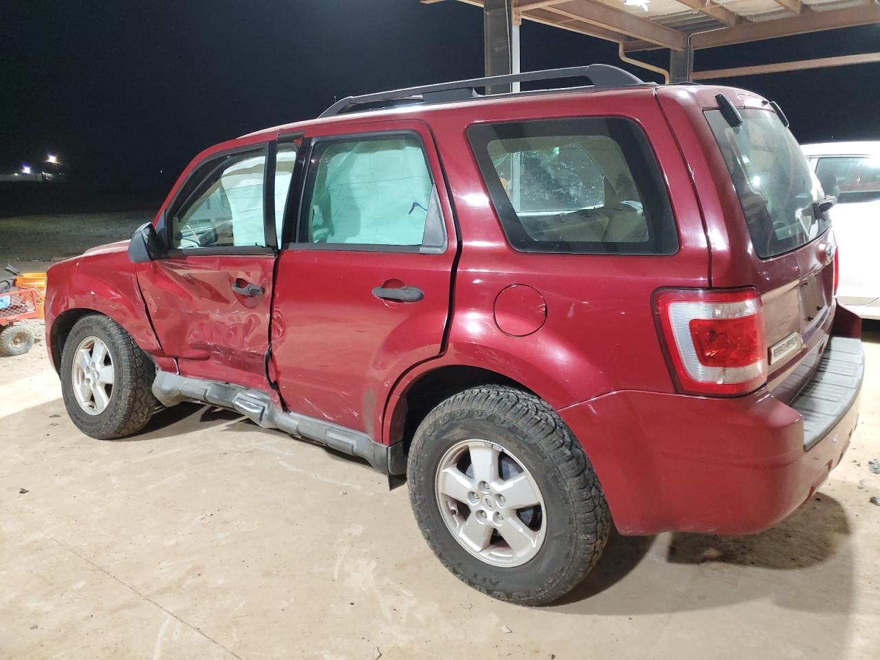 2010 Ford Escape - Image 2