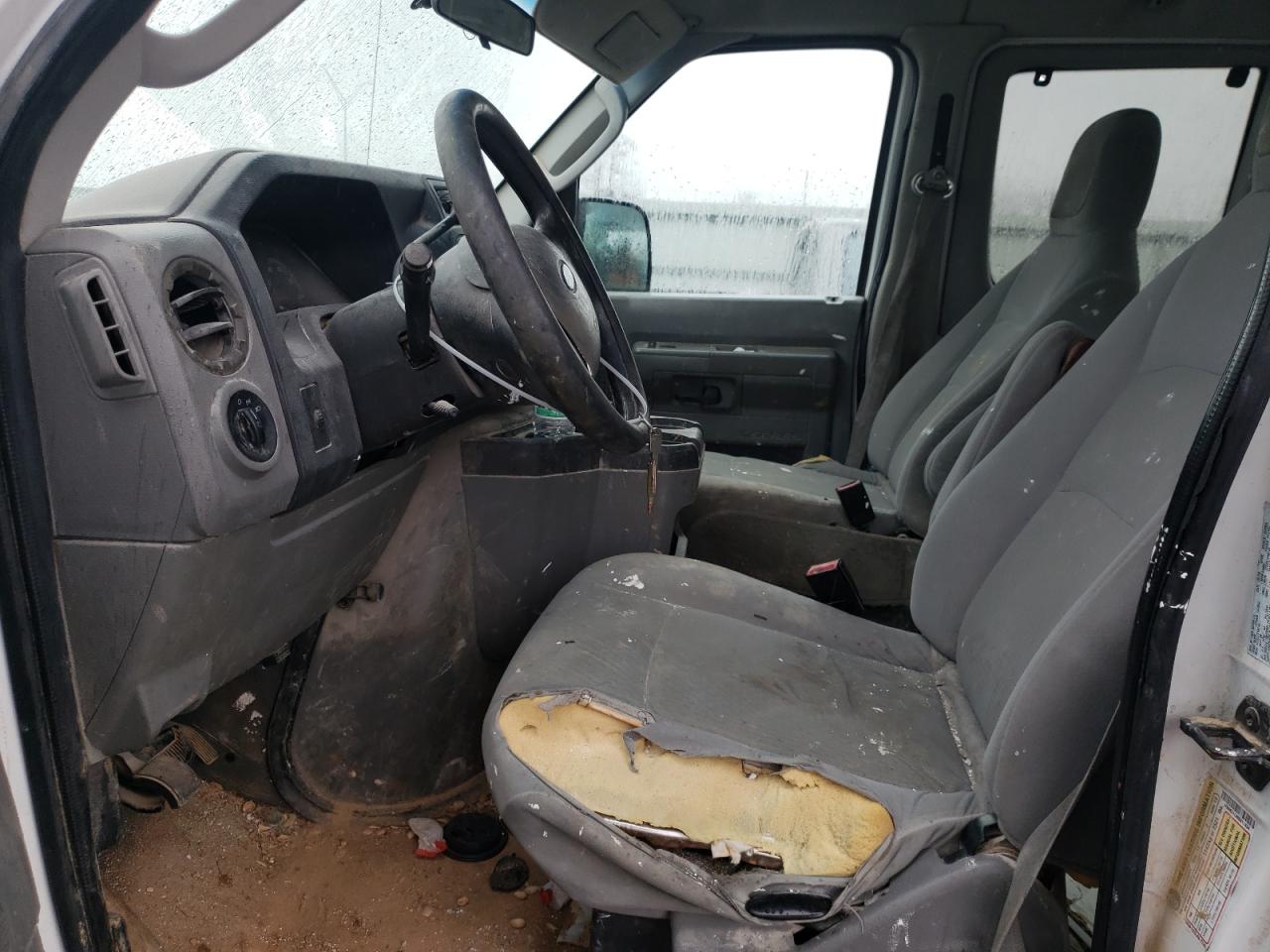 2009 Ford Econoline - Image 7