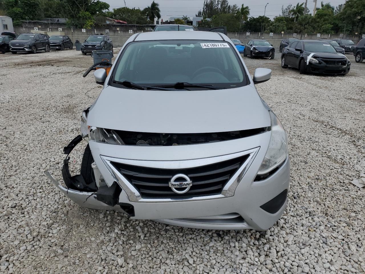 2017 Nissan Versa - Image 5