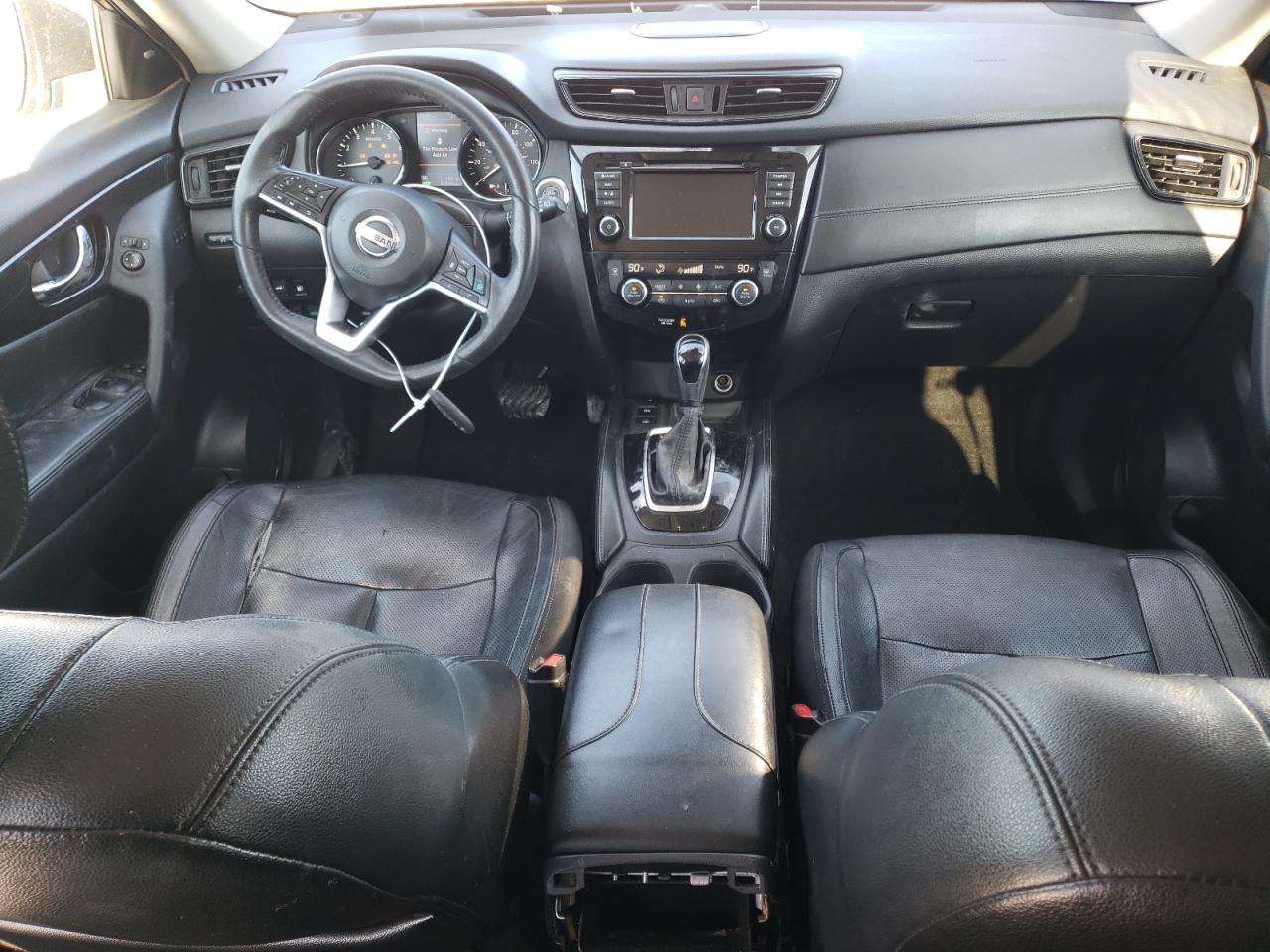 2020 Nissan Rogue - Image 8