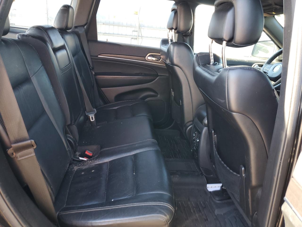 2014 Jeep Grand Cherokee - Image 11