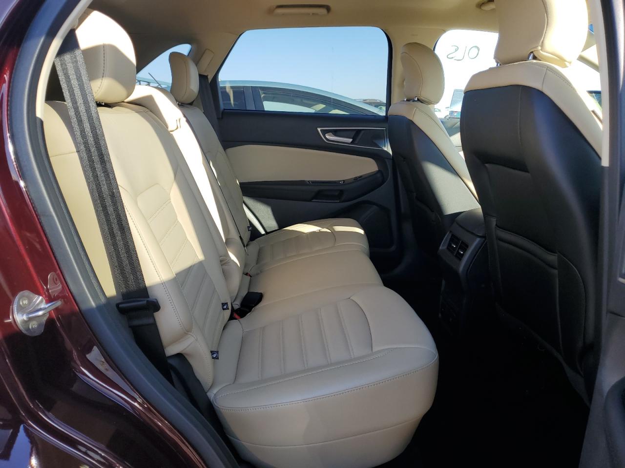 2017 Ford Edge - Image 11