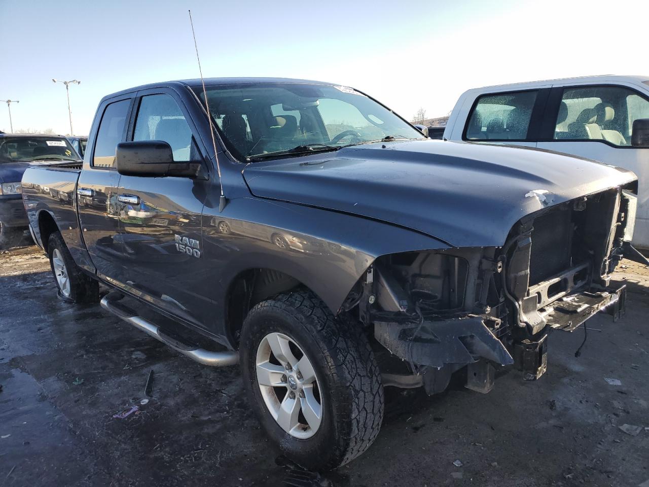 2016 RAM 1500 - Image 4