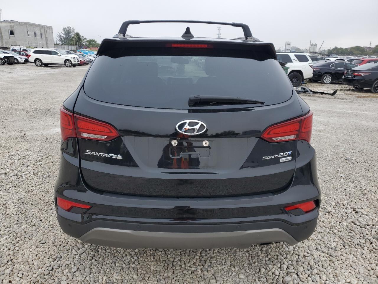 2018 Hyundai Santa Fe - Image 6