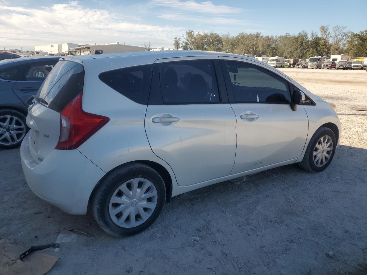 VIN 3N1CE2CP3EL401106 2014 NISSAN VERSA no.3