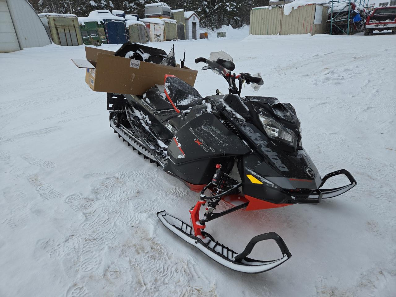 2020 Skidoo Backcountr for Sale in Montreal-est, QC - Front End