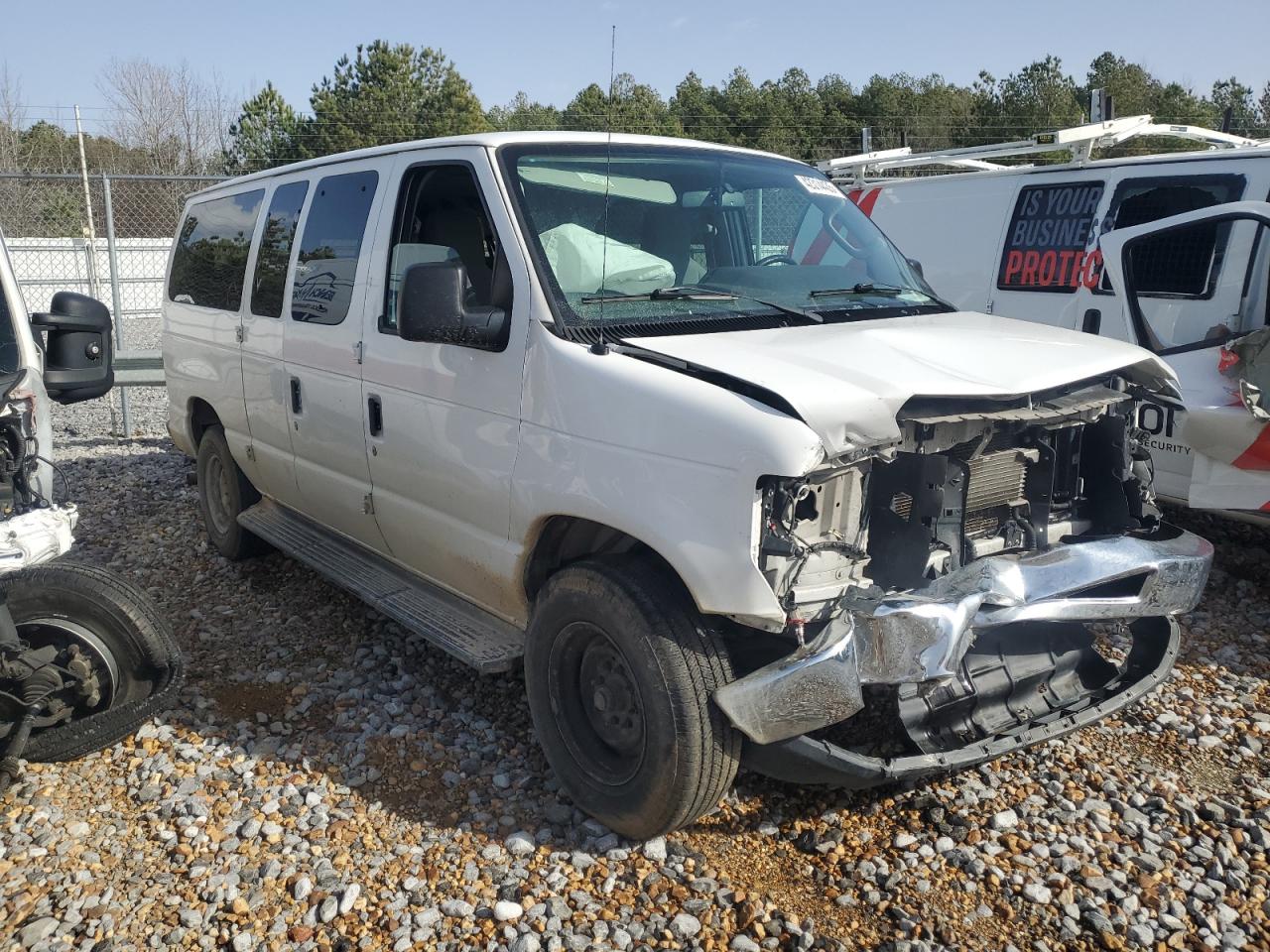 2012 Ford Econoline - Image 4