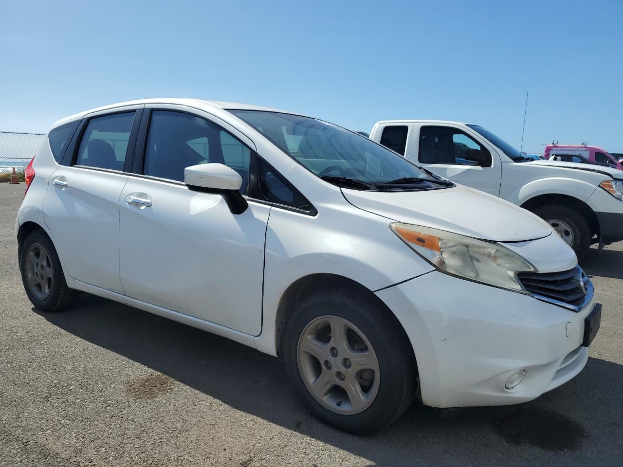 VIN 3N1CE2CP7FL375711 2015 NISSAN VERSA no.4