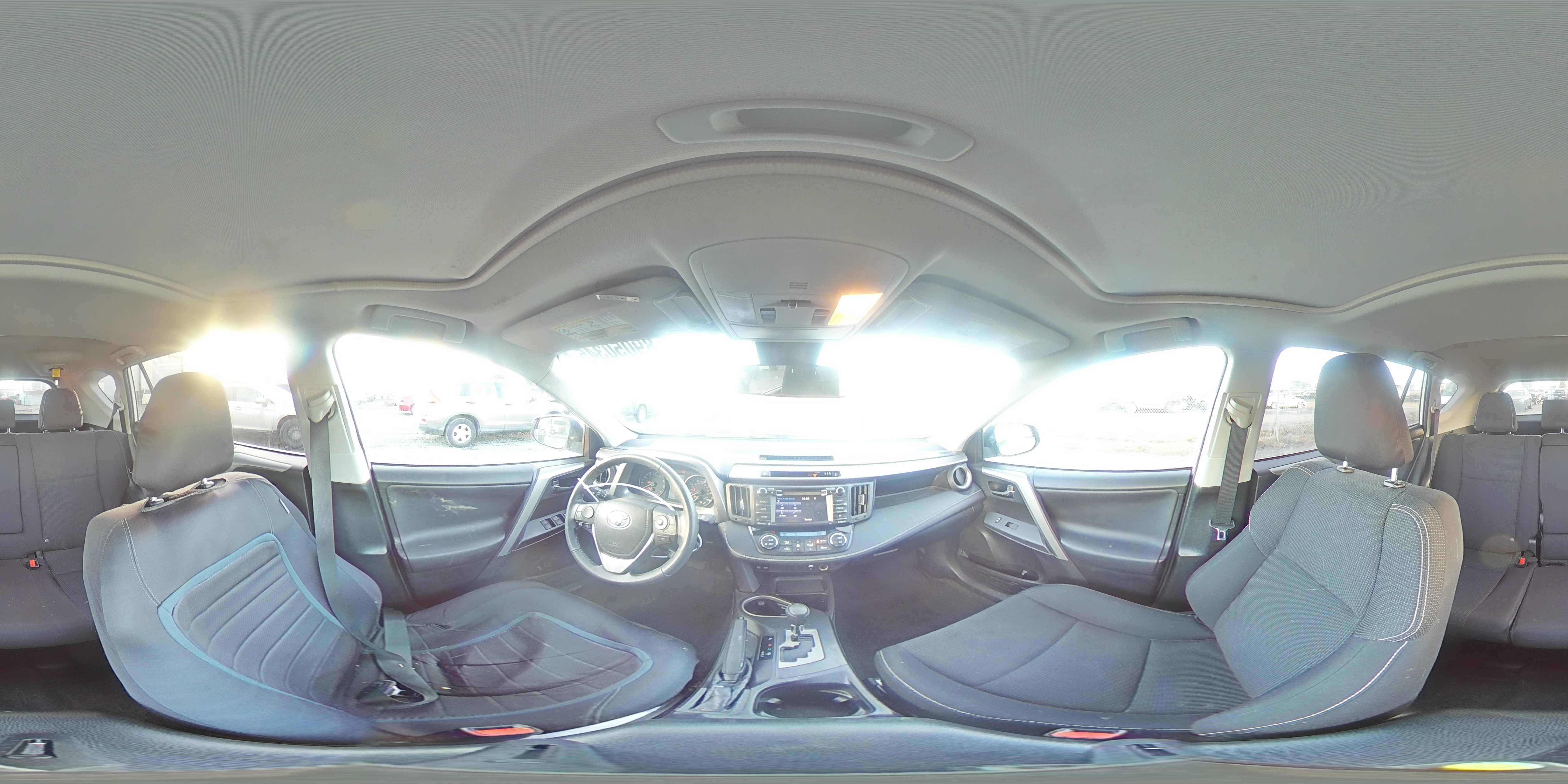 2017 Toyota RAV 4 - Image 13