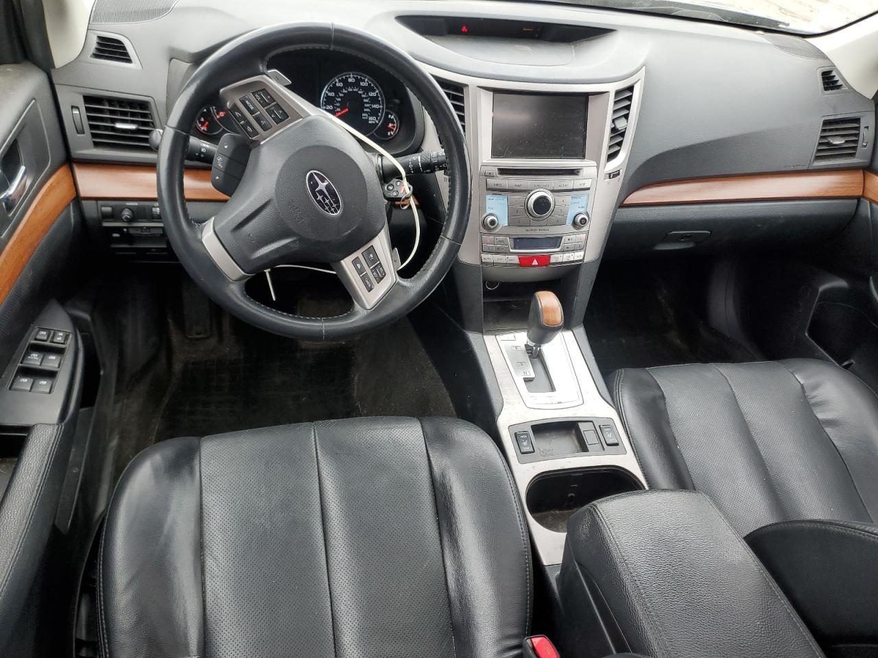 2014 Subaru Outback - Image 8