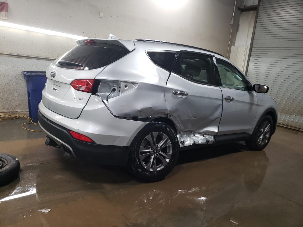 2015 Hyundai Santa Fe - Image 3