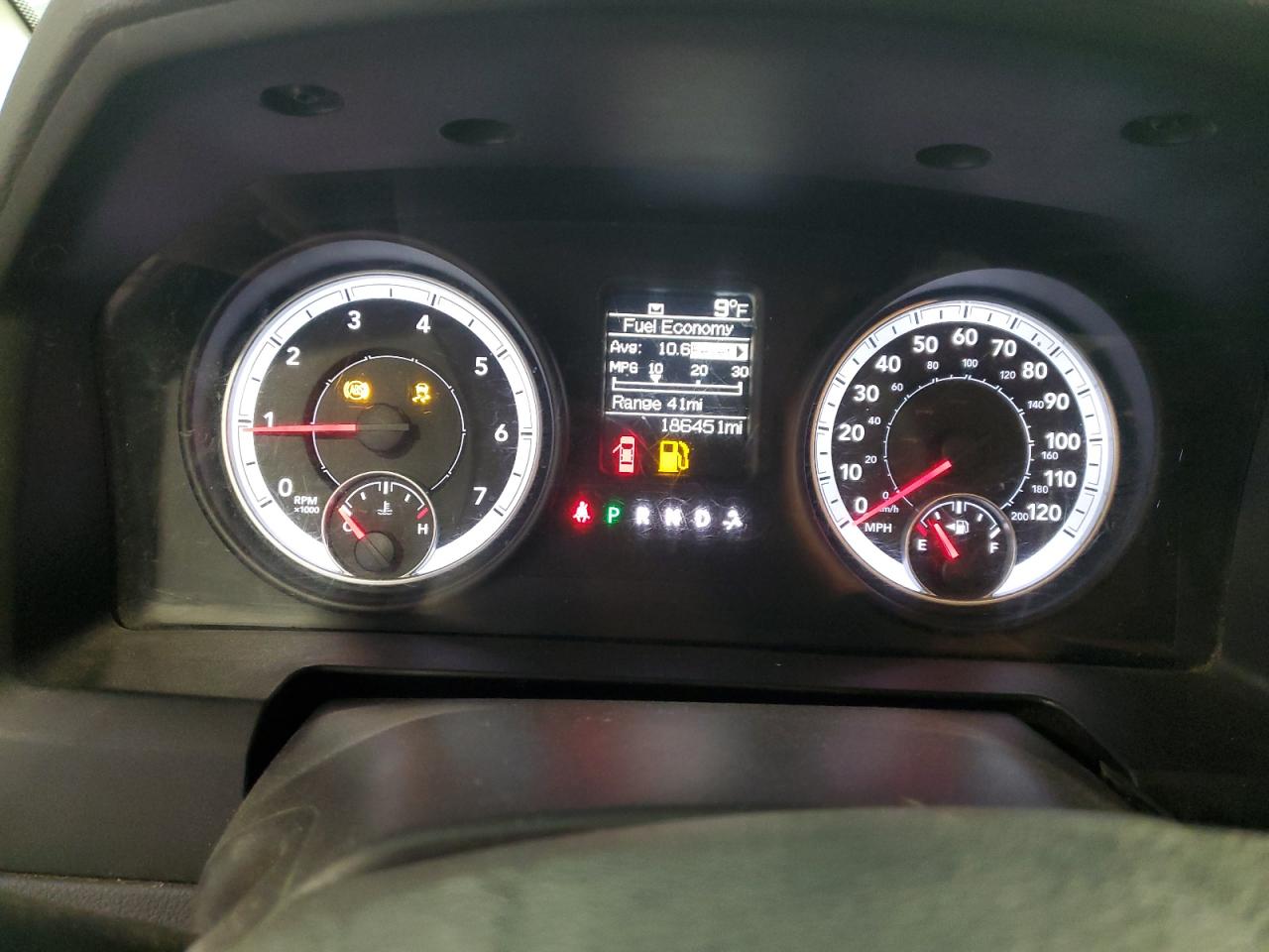 2013 RAM 1500 - Image 9