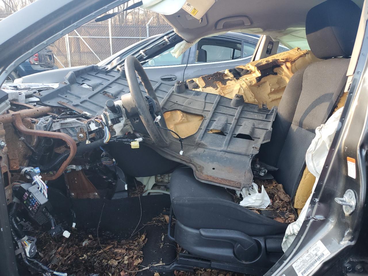 2011 Mazda 3 I VIN: JM1BL1VG9B1377581 Lot: 42409575