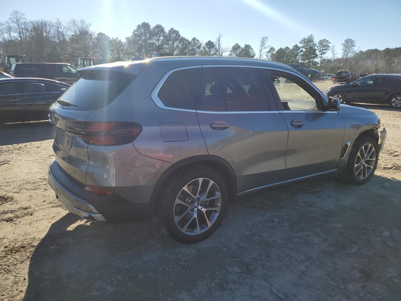 2024 BMW X5 - Image 3