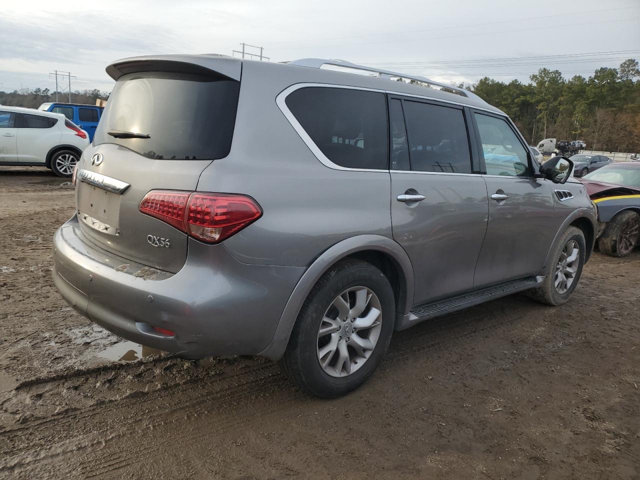 2013 Infiniti QX56 - Image 3