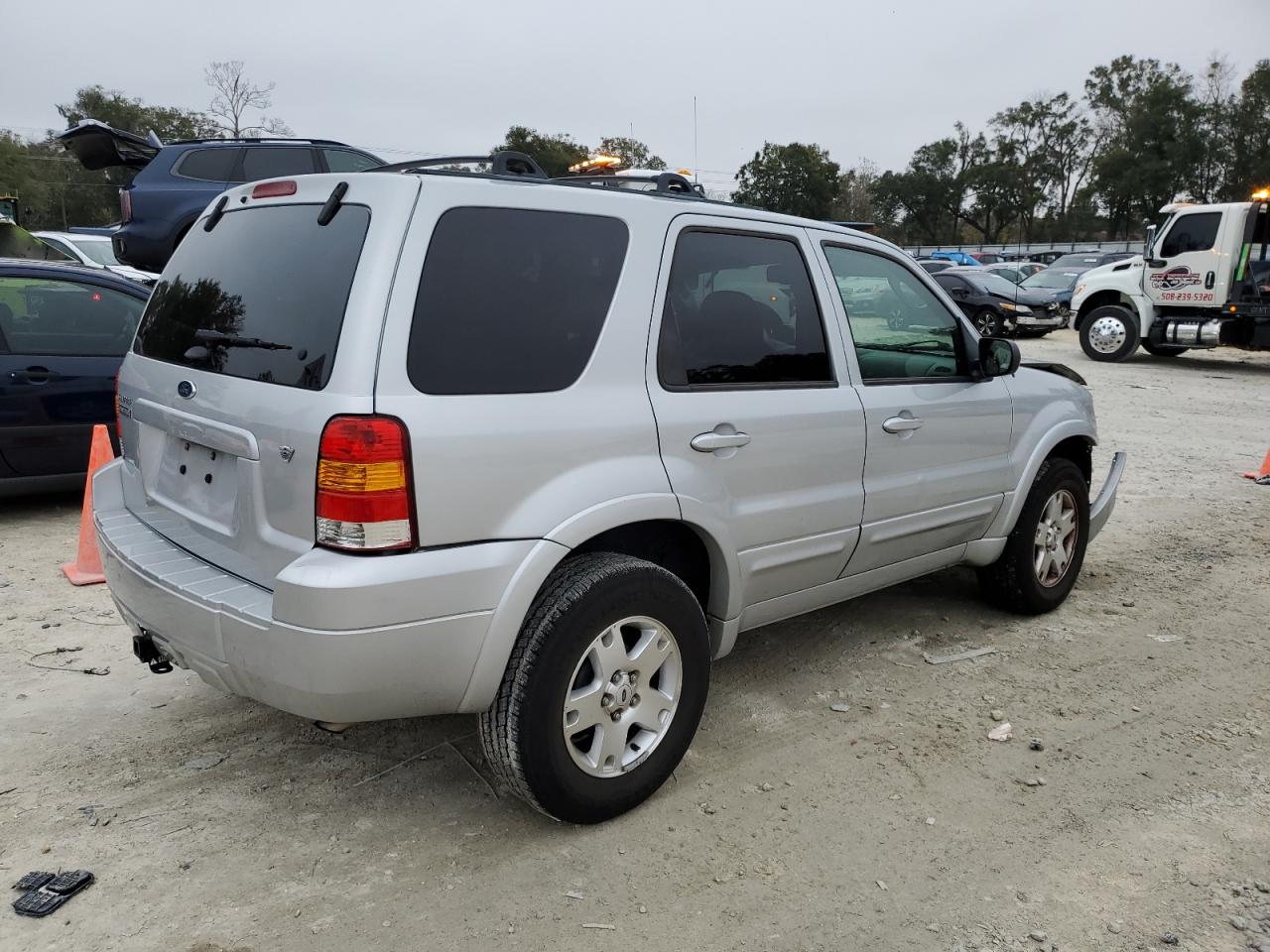 2006 Ford Escape - Image 3