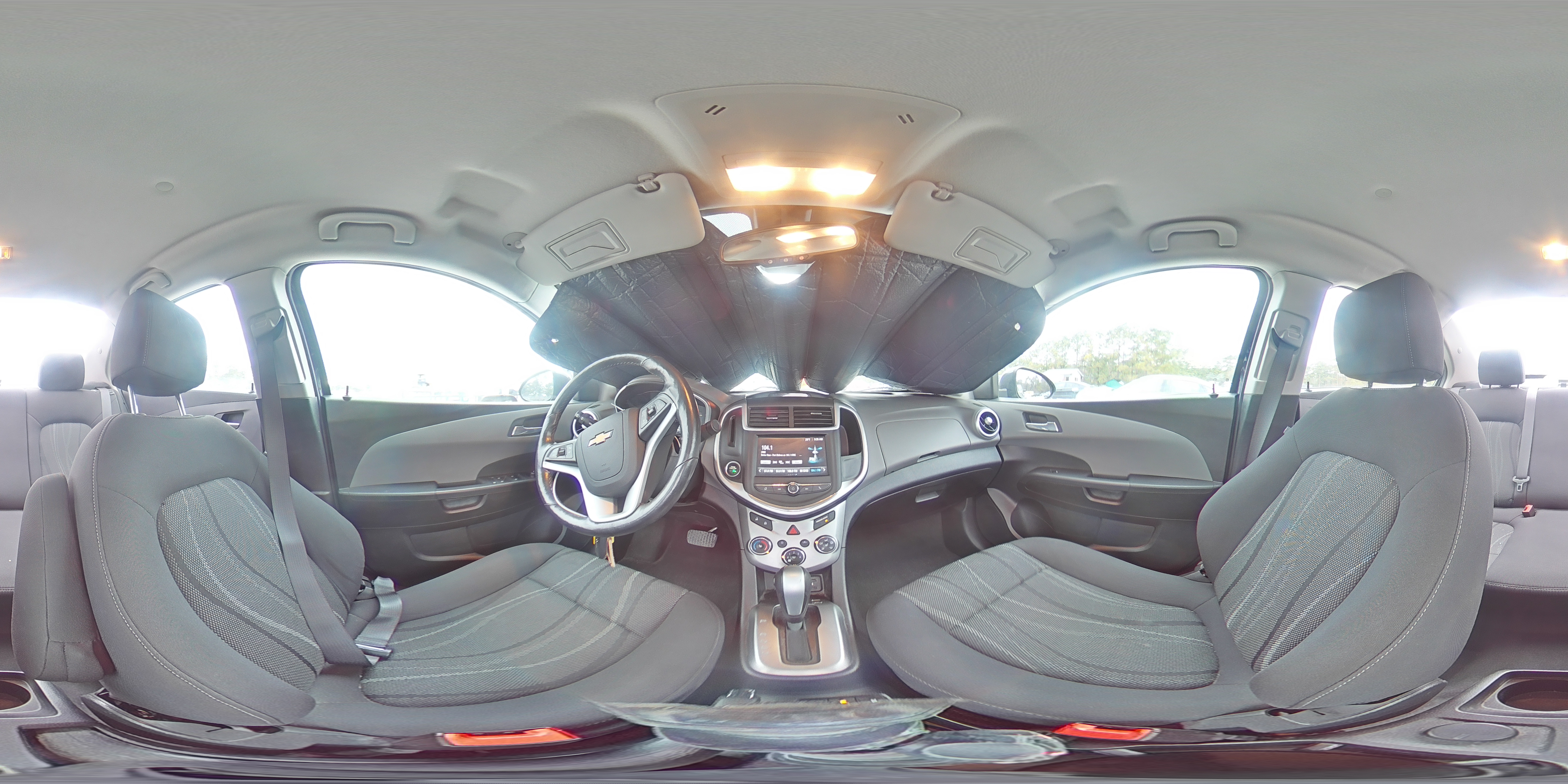 2017 Chevrolet Sonic - Image 15
