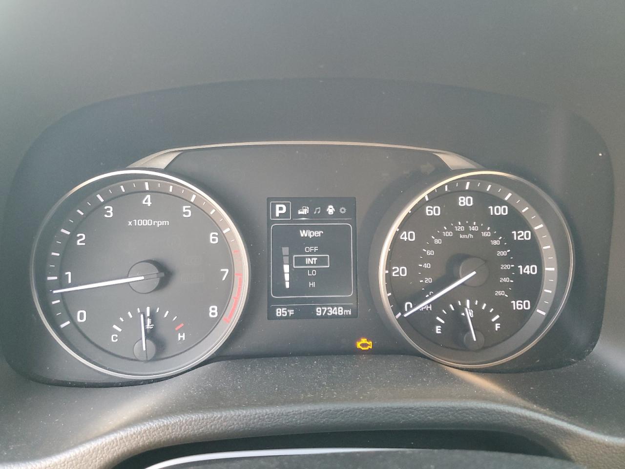 2018 Hyundai Elantra - Image 9