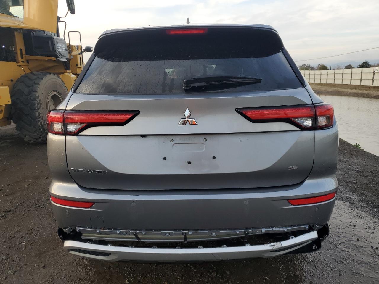 2024 Mitsubishi Outlander - Image 6