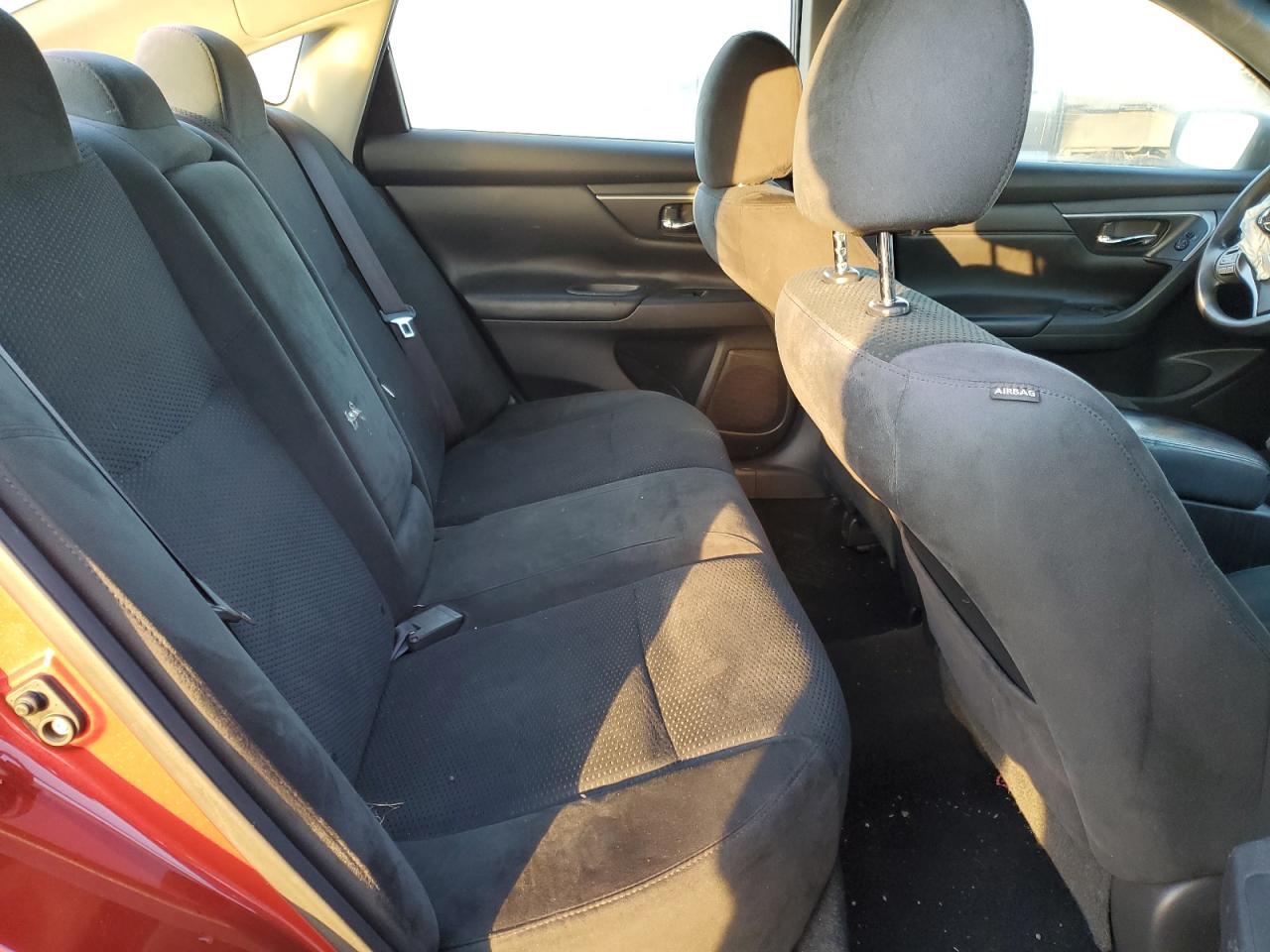 2015 Nissan Altima - Image 10