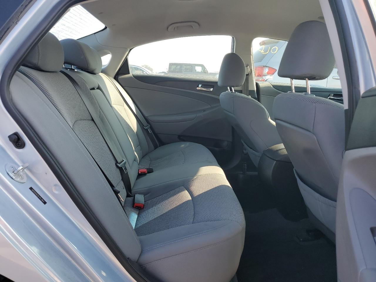 2014 Hyundai Sonata - Image 10