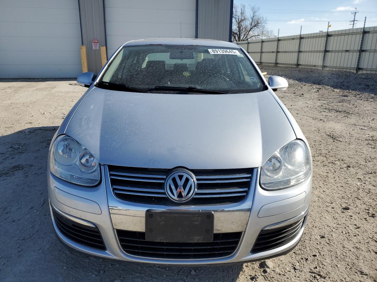 2010 Volkswagen Jetta - Image 5