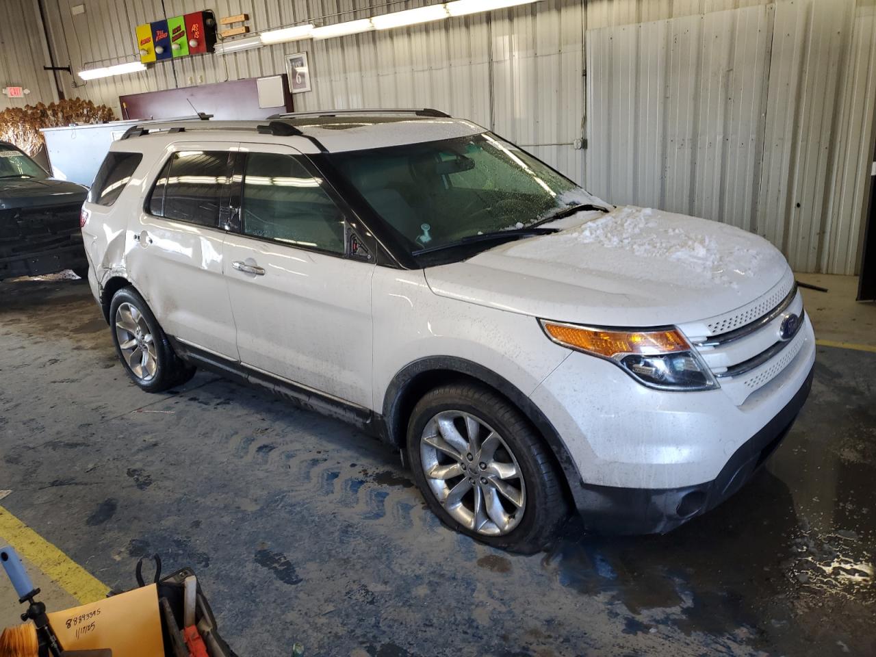 2011 Ford Explorer - Image 4