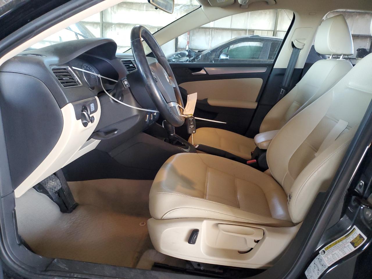 2014 Volkswagen Jetta - Image 7