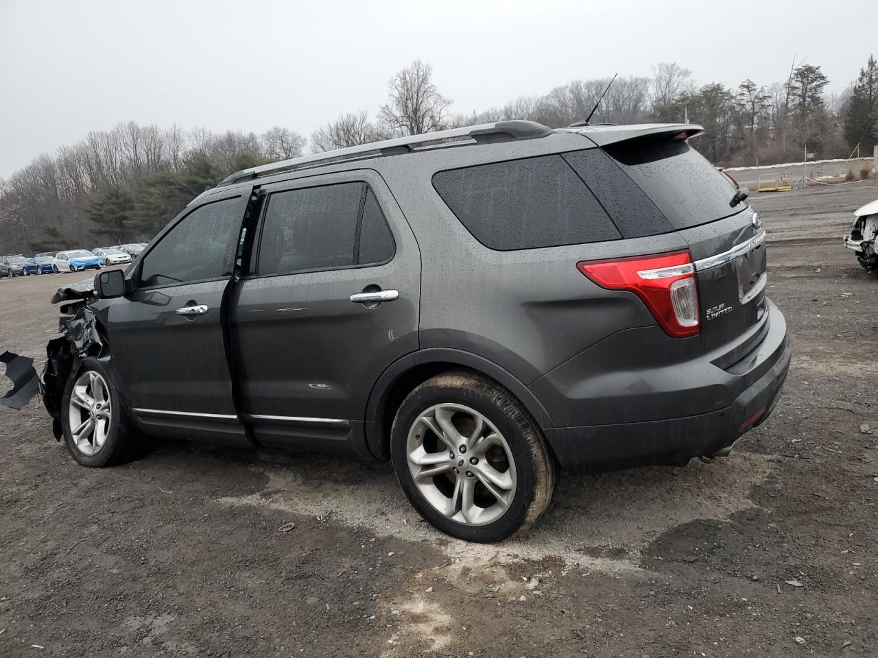 2015 Ford Explorer - Image 2