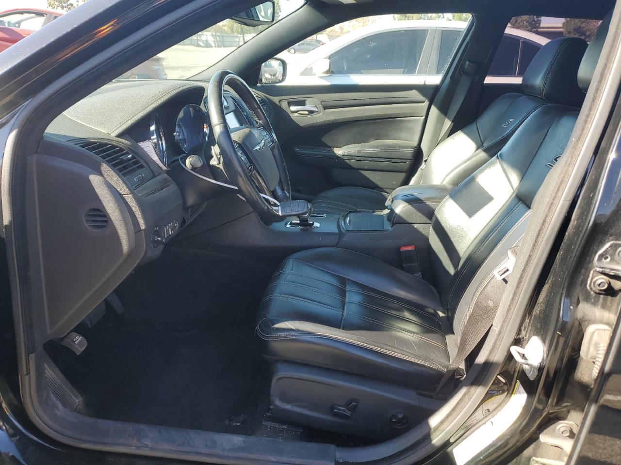 2013 Chrysler 300 - Image 7