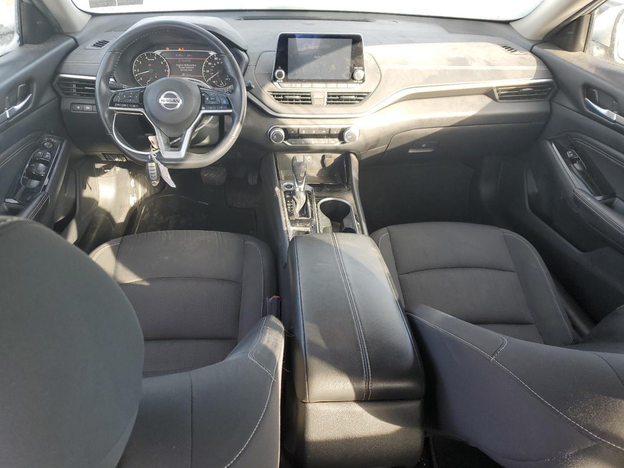 2021 Nissan Altima - Image 8