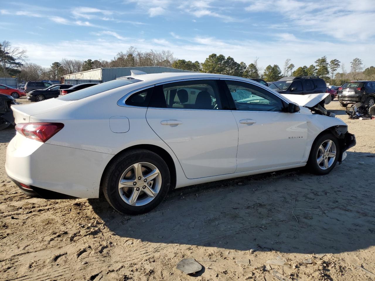 2022 Chevrolet Malibu - Image 3