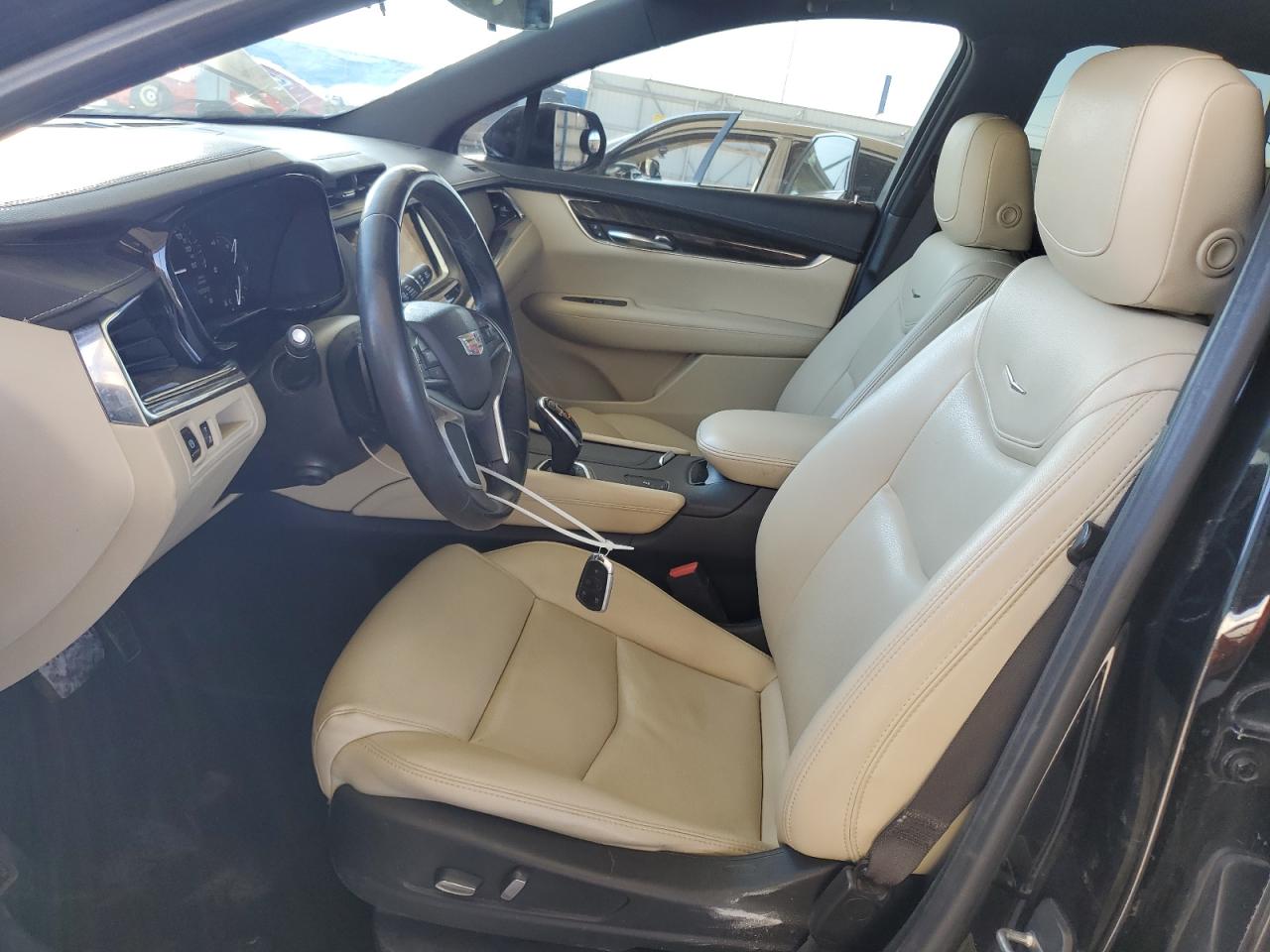 2017 Cadillac XT5 - Image 7
