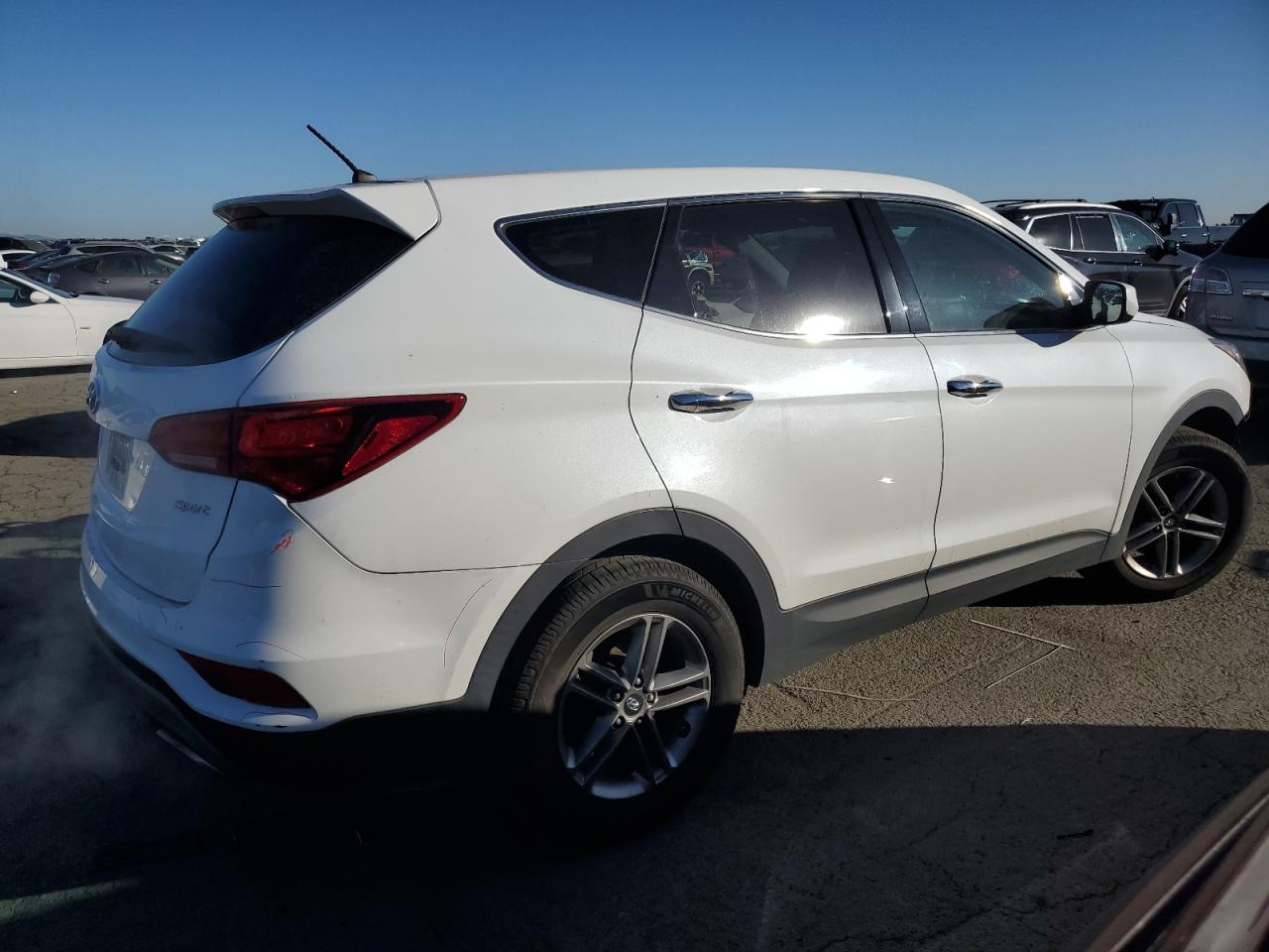 2018 Hyundai Santa Fe - Image 3