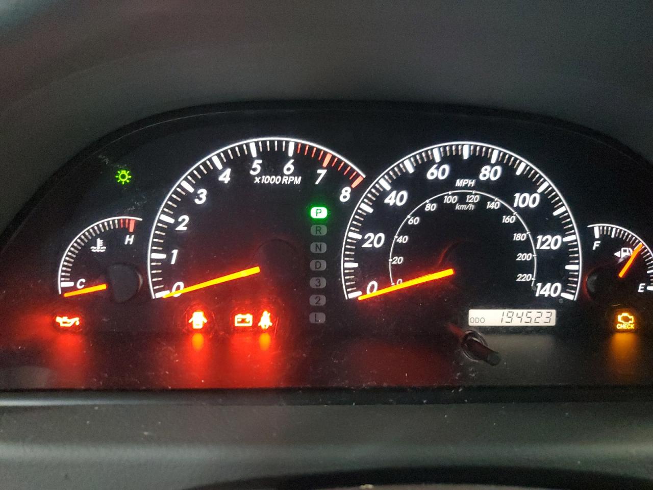 2005 Toyota Camry - Image 9