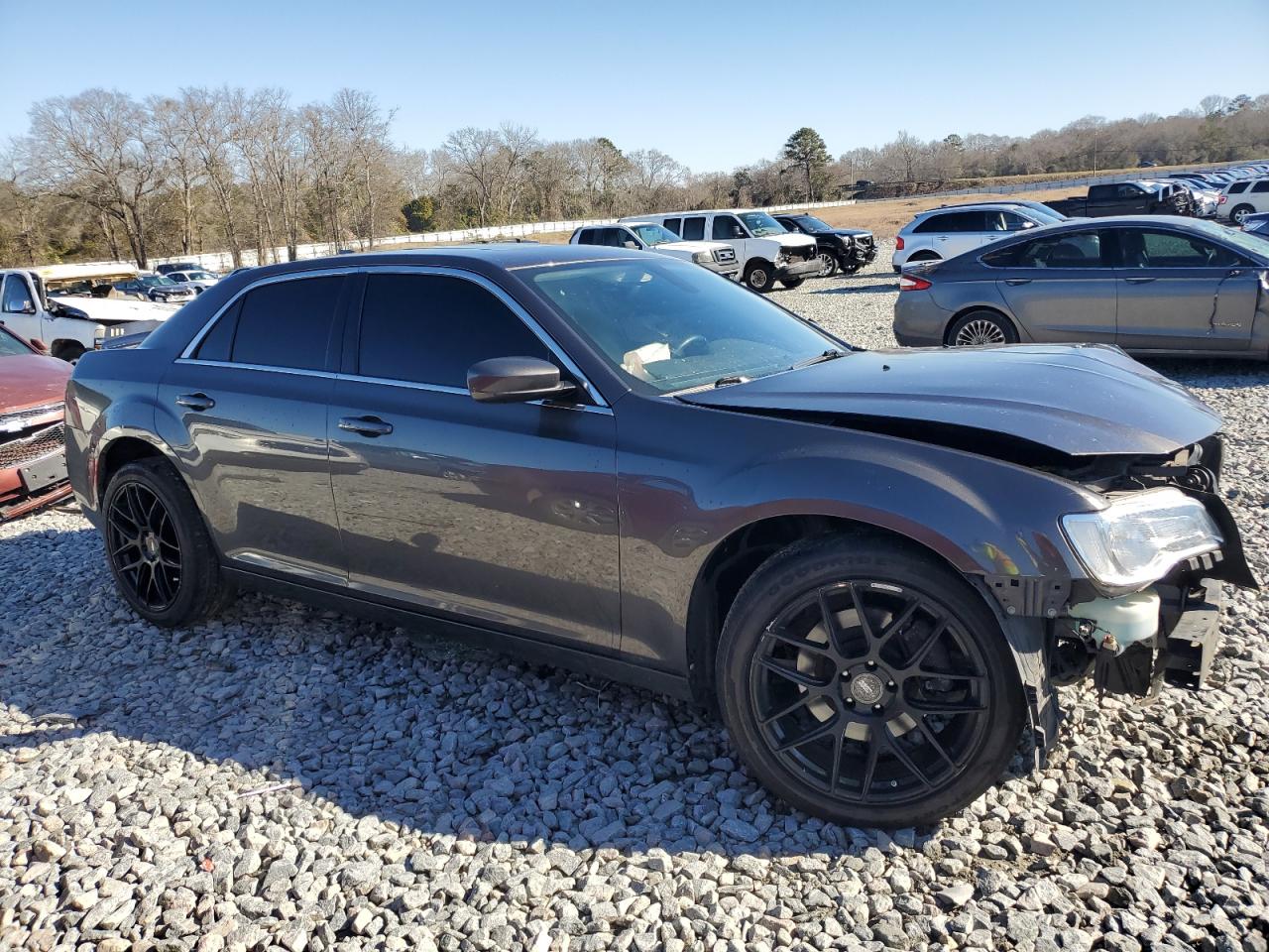 2016 Chrysler 300 - Image 4