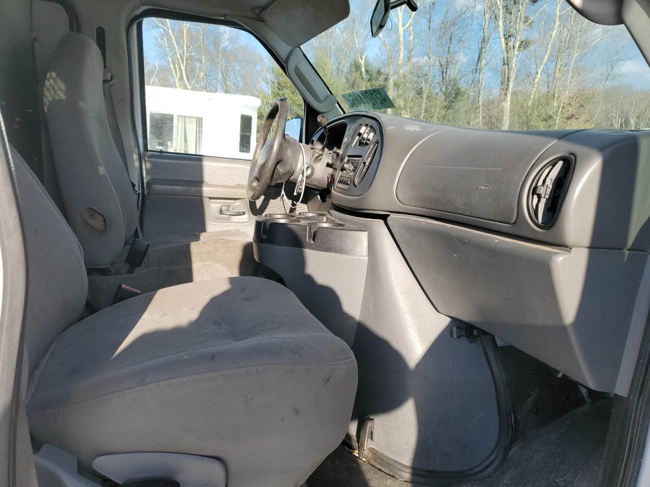 2008 Ford Econoline - Image 11