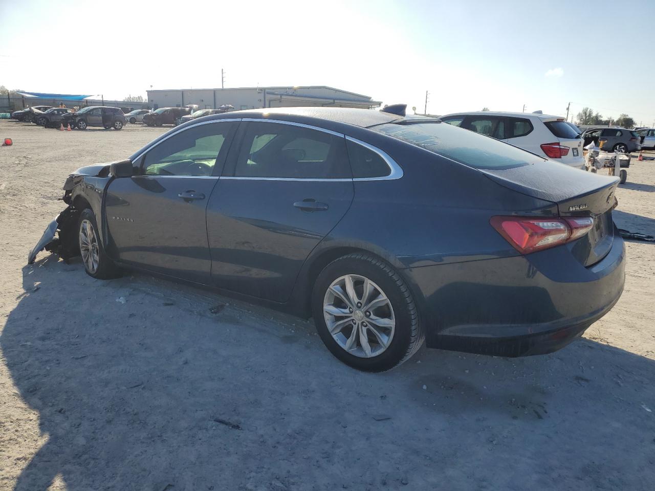 2021 Chevrolet Malibu - Image 2